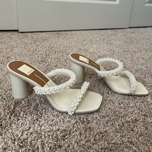 Dolce Vita Noel Heels Vanilla Pearl size 8